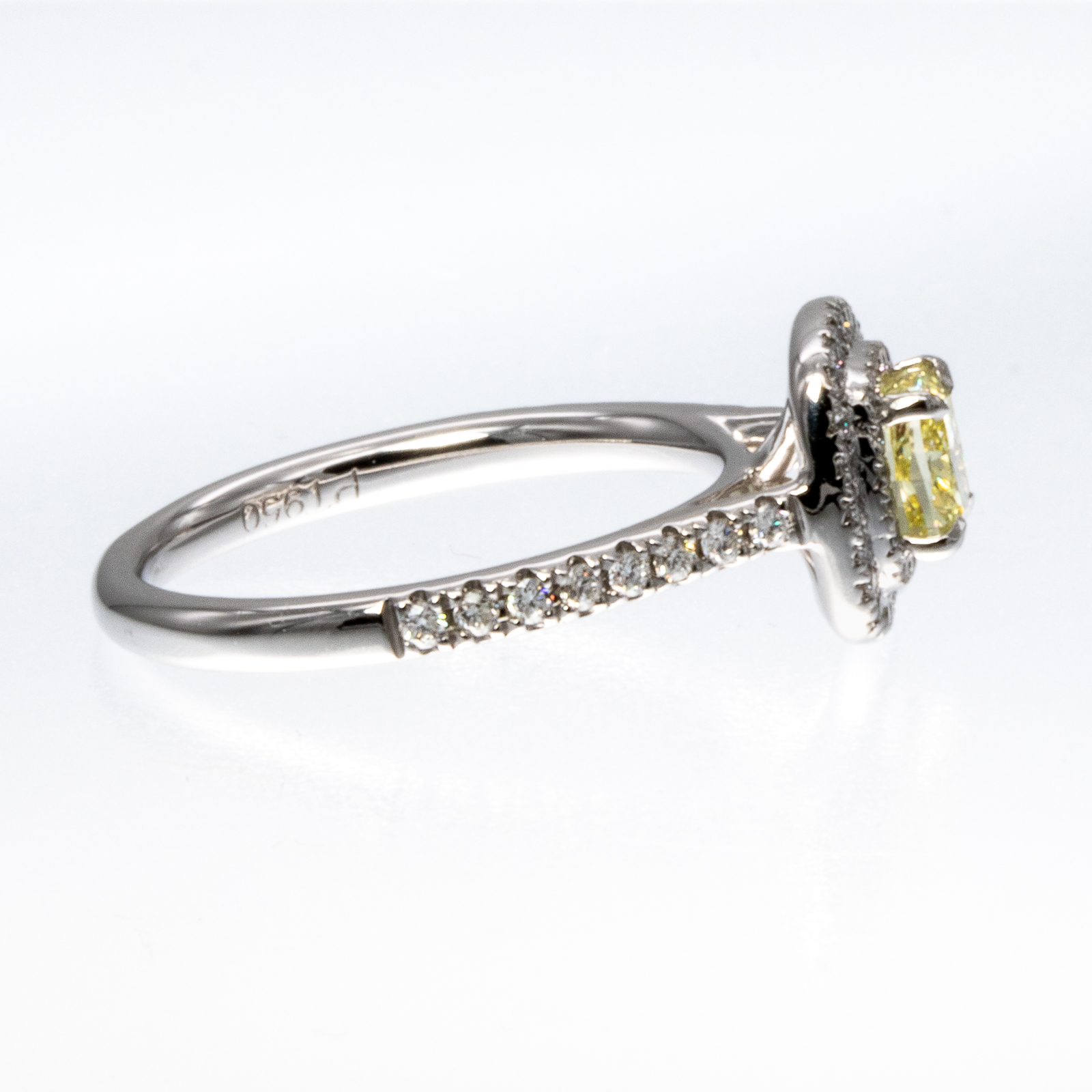 Yellow Diamond Halo Cluster - Image 3