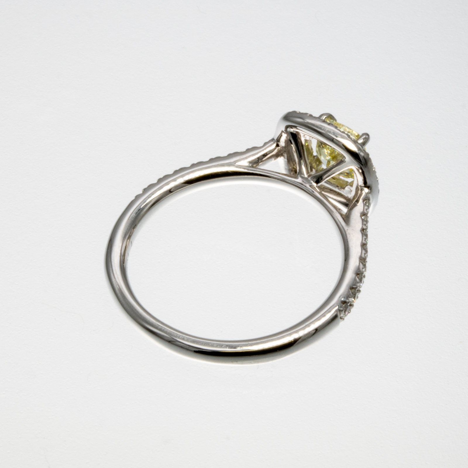 Yellow Diamond Halo Cluster - Image 4